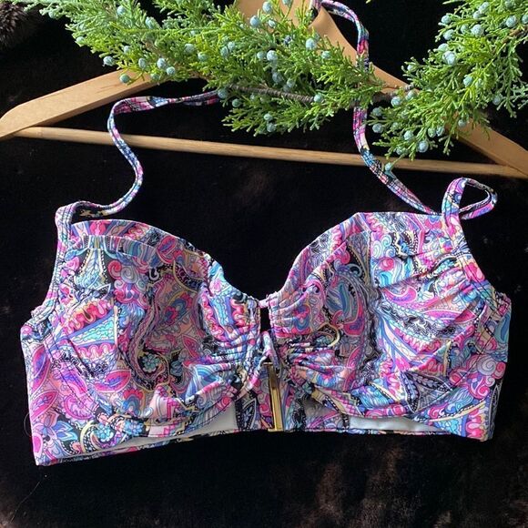 Victoria Secrets Bikini/Swim Top - Picture 7 of 8